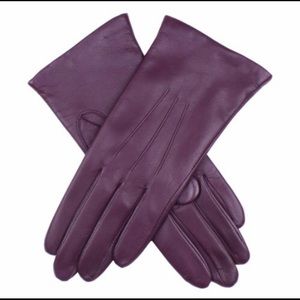 Plum leather gloves, fleece lined